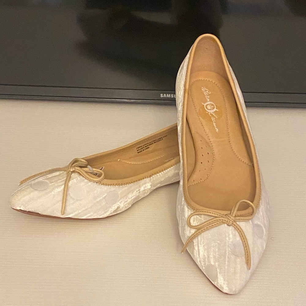 Crown by Born Cream Velvet Flats